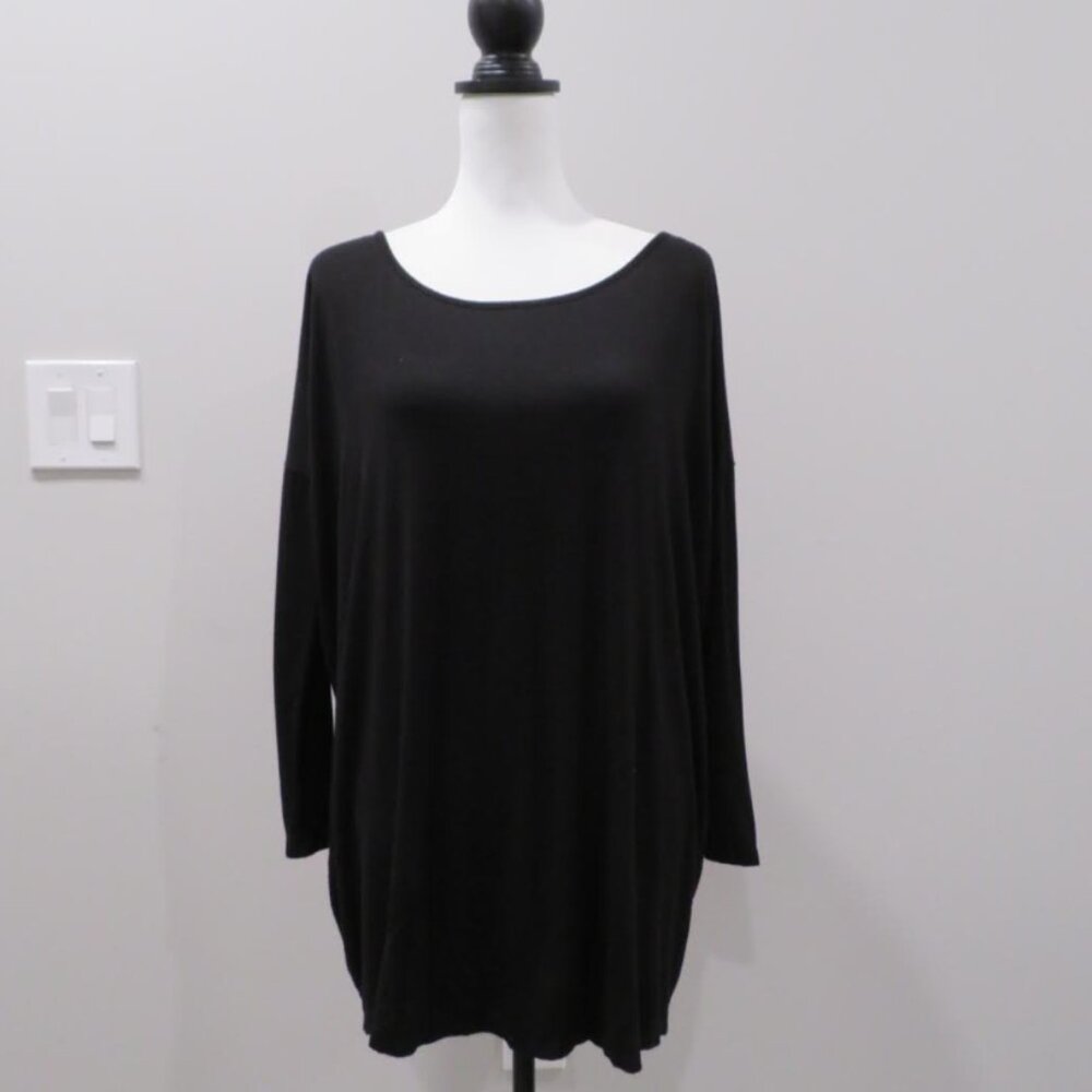 Lyss Loo Black Basic Boatneck Top - image 1